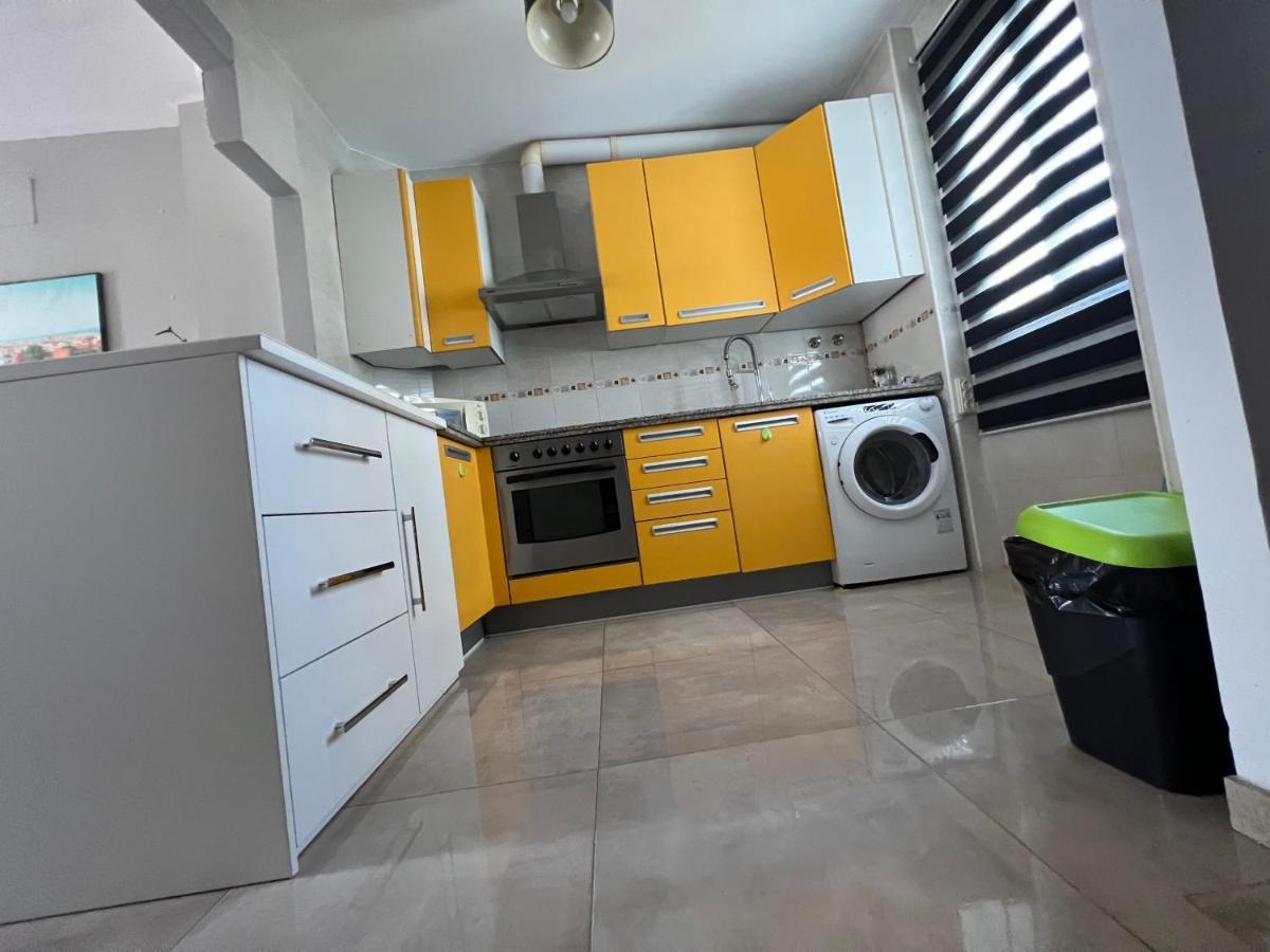 Huerto Apartment Lucena Bagian luar foto